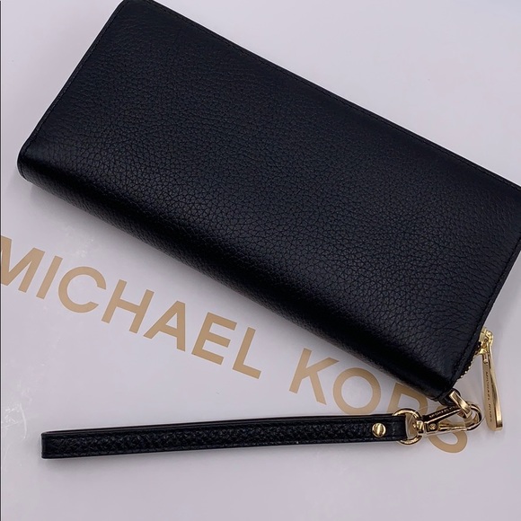 MICHAEL KORS Jet Set Travel Continental Zip - Picture 4 of 15